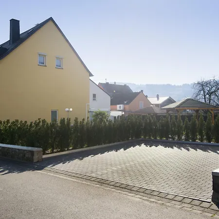 Gaestehaus Edith Apartment Trittenheim